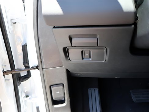 New 2026 Land Rover Range Rover Evoque S image 35