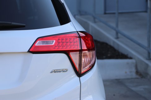 Used 2018 Honda HR-V EX image 11