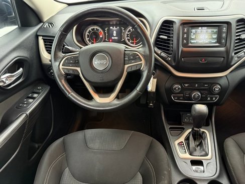 Used 2016 Jeep Cherokee Latitude image 31