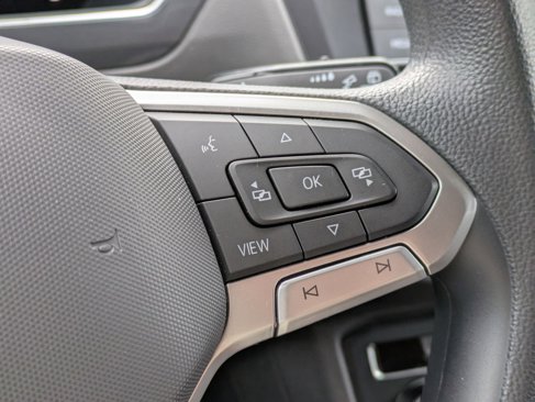 Used 2022 Volkswagen Tiguan S image 13