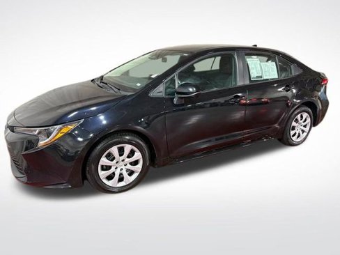 Used 2023 Toyota Corolla LE image 17