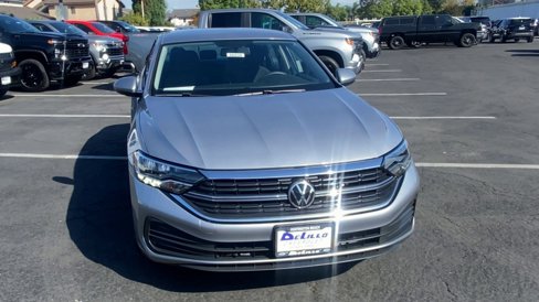 Used 2022 Volkswagen Jetta S image 4