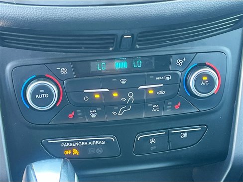 Used 2019 Ford Escape SEL image 16