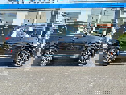 Used 2023 Buick Envision Essence image 7