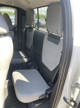 Used 2019 Toyota Tacoma SR image 7