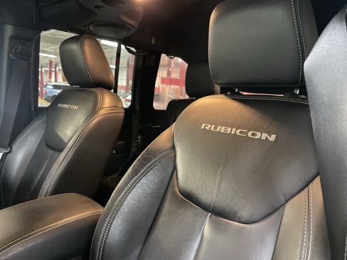Used 2014 Jeep Wrangler Unlimited Rubicon image 7