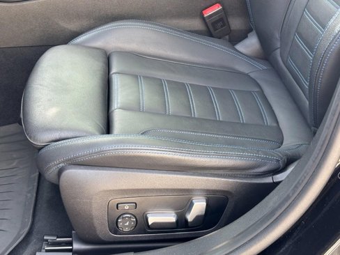 Used 2021 BMW 330i xDrive Sedan w/ M Sport Package image 30