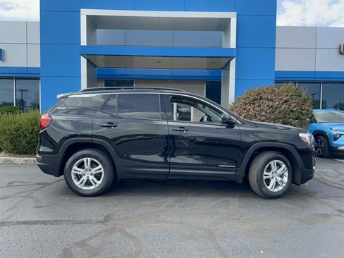 Used 2019 GMC Terrain SLE w/ Driver Convenience Package image 8
