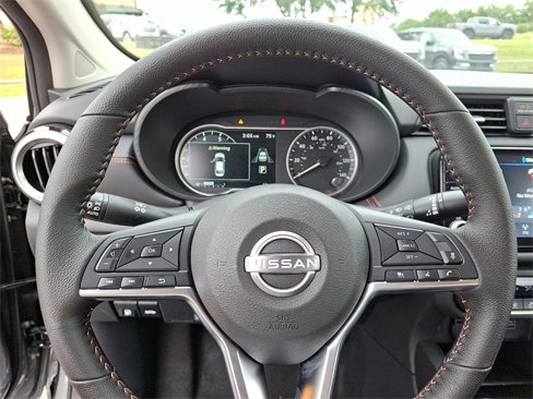 New 2025 Nissan Versa SR w/ Trunk Package image 17
