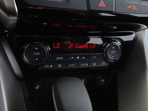 New 2026 Mitsubishi Eclipse Cross SEL image 18
