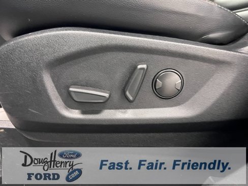 Used 2024 Ford Edge SEL image 25