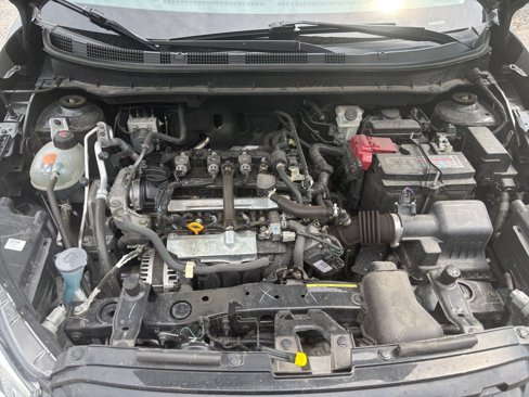 Used 2024 Nissan Kicks SV image 30