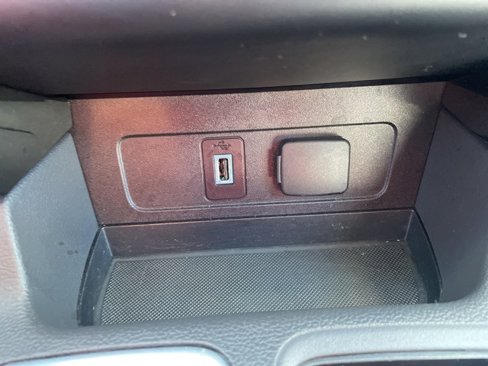 Used 2017 Ford Escape Titanium w/ Canadian Touring Package image 28