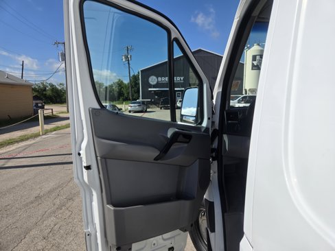 Used 2007 Dodge Sprinter 2500 image 4