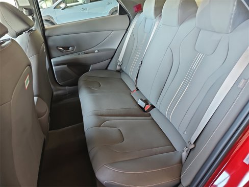 New 2025 Hyundai Elantra Sport image 13