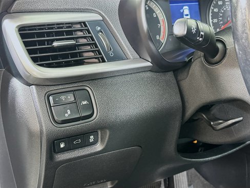 Certified 2020 Kia Optima SE image 10