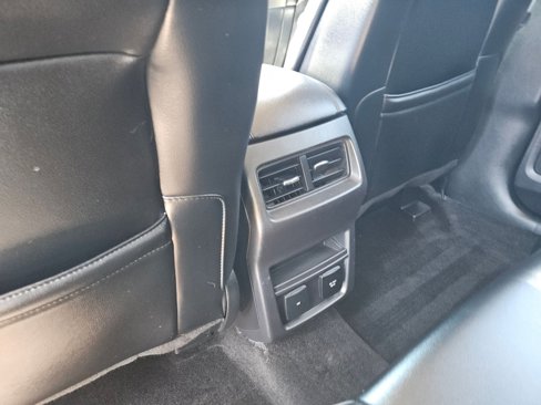 Used 2018 Ford Edge SEL w/ Equipment Group 201A image 19