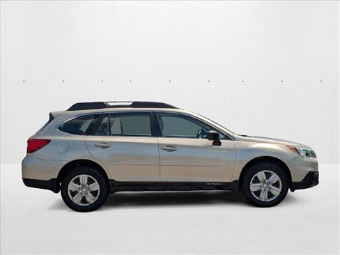 Used 2015 Subaru Outback 2.5i image 4