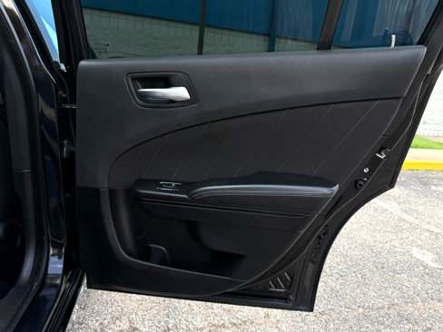 Used 2022 Dodge Charger SXT w/ Blacktop Package image 17