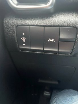 Used 2021 Kia Sportage LX image 11