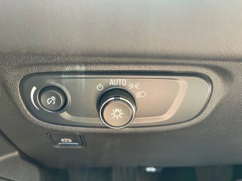 Used 2024 GMC Terrain SLE image 14