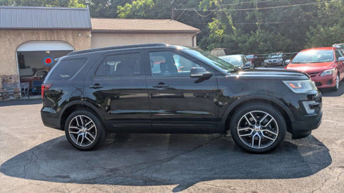 Used 2016 Ford Explorer Sport w/ Equipment Group 401A image 7