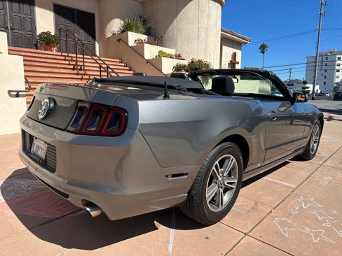 Used 2013 Ford Mustang Premium image 5