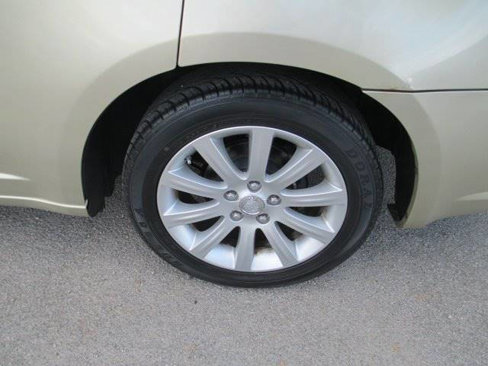 Used 2011 Chrysler 200 Limited image 5