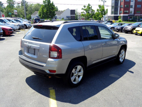 Used 2016 Jeep Compass Latitude image 14