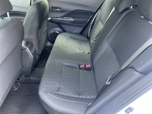 Certified 2024 Nissan Kicks SV image 18