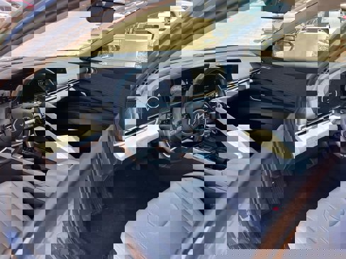 Certified 2024 Hyundai Elantra Limited image 22