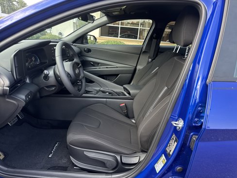New 2025 Hyundai Elantra Sport image 11