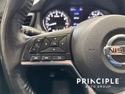 Used 2018 Nissan Rogue SL image 24