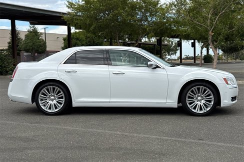 Used 2013 Chrysler 300 C Luxury Series w/ Beats Audio Group image 8