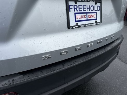 Used 2021 Kia Sorento LX image 30