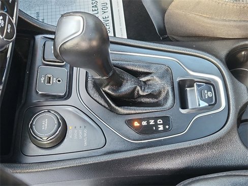 Used 2020 Jeep Cherokee High Altitude image 20