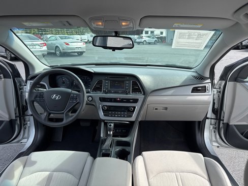 Used 2016 Hyundai Sonata SE image 14