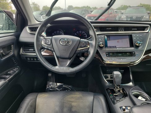 Used 2014 Toyota Avalon XLE image 10
