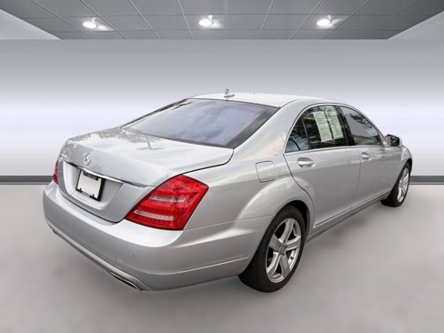 Used 2011 Mercedes-Benz S 550 image 9