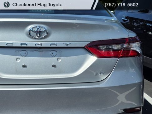 Used 2024 Toyota Camry LE image 7