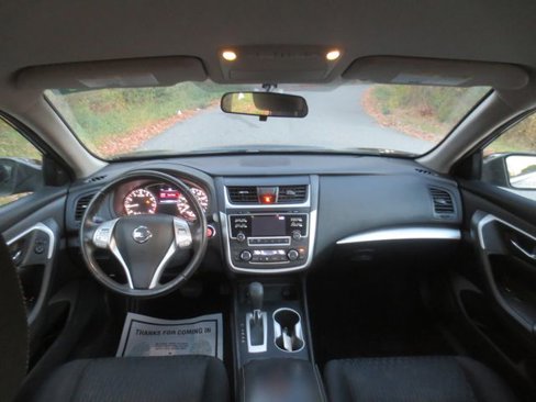 Used 2017 Nissan Altima 2.5 SV image 7