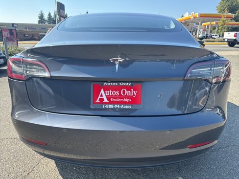 Used 2018 Tesla Model 3 Mid Range image 6
