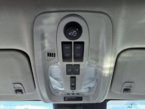 Used 2015 Chevrolet Equinox LTZ image 13