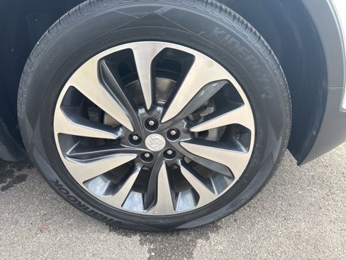 Used 2021 Buick Encore Preferred w/ Safety Package image 19