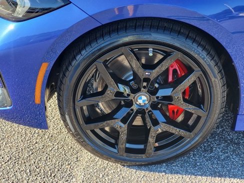 New 2025 BMW 330i Sedan w/ M Sport Package image 8