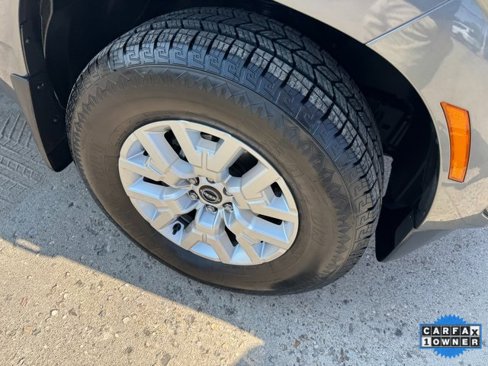 Used 2023 Nissan Frontier SV image 24