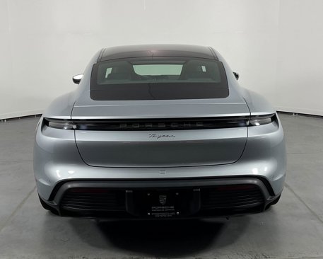 Used 2023 Porsche Taycan image 6