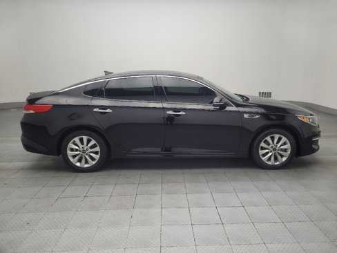 Used 2018 Kia Optima EX image 10