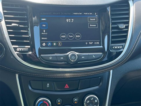 Used 2018 Chevrolet Trax LT w/ LT Convenience Package image 23