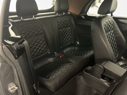 Used 2019 Volkswagen Beetle 2.0T Final Edition SEL image 20